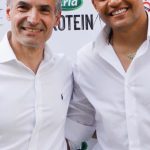 «ΟΤΑΝ ΚΟΙΤΑΣ ΑΠΟ ΨΗΛΑ»       Ο Εμμανουήλ Καραλής μιλάει με τις ώρες στον Νίκο Μιχαλόπουλο